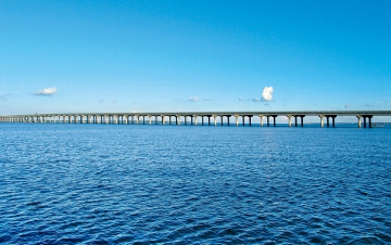 铁山港跨海大桥